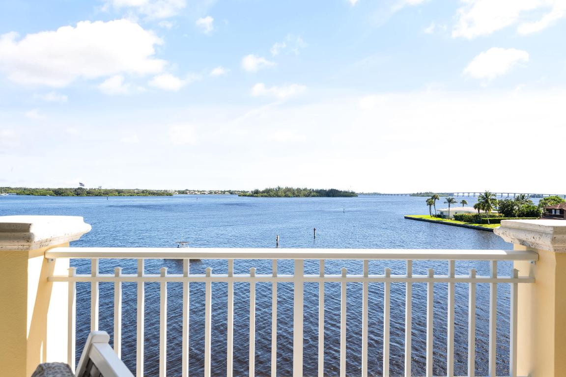 Vero Beach, Florida, 32960, United States, 3 Bedrooms Bedrooms, ,4 BathroomsBathrooms,Residential,Active,1967483