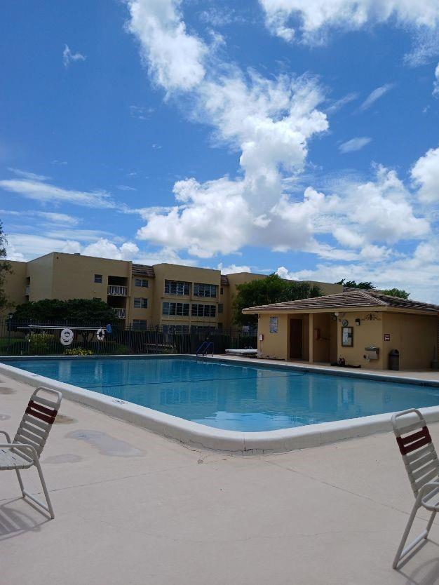 Beautiful, remodeled 2/2 spacious Condo for Rent at Bermuda Club. This property is located on the Third floor with elevator. Big and comfortable master bedroom with walk in closet. Newer appliances. Freshly painted, new flooring. Water and basic cable included on rent. Lake view. Extra storage. Laundry facility in each floor. The community has tennis courts, clubhouse, 4 pools. Close to everything: shopping center, dining and entertainment. Association requires $ 30k income per household. 675 minimum credit score each member. One occupant must be 55+ . No one under 18 yrs old. 20 minutes drive to Fort Lauderdale Beach. Community bus stop across the street.