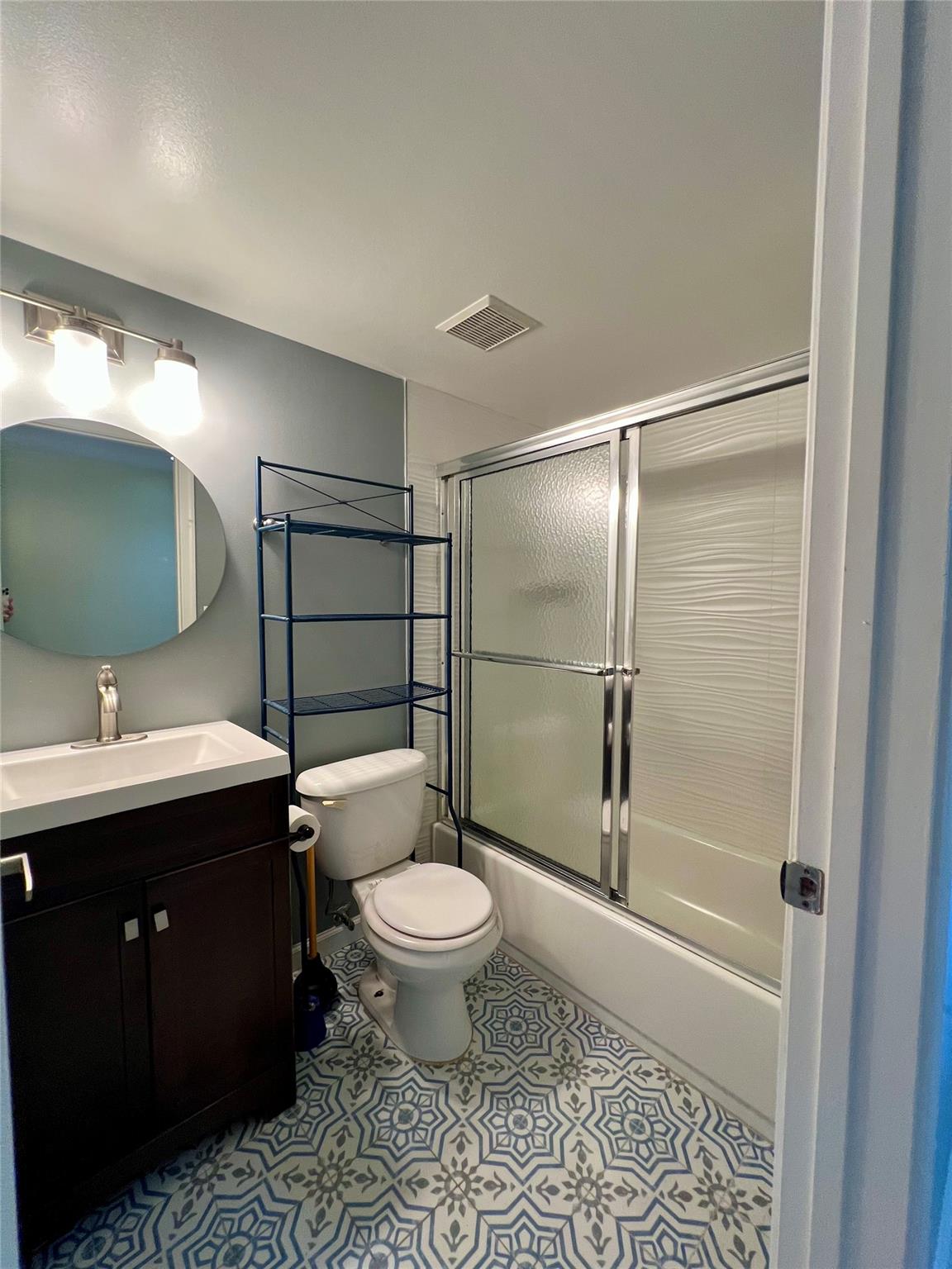 TARA II CONDO - Residential