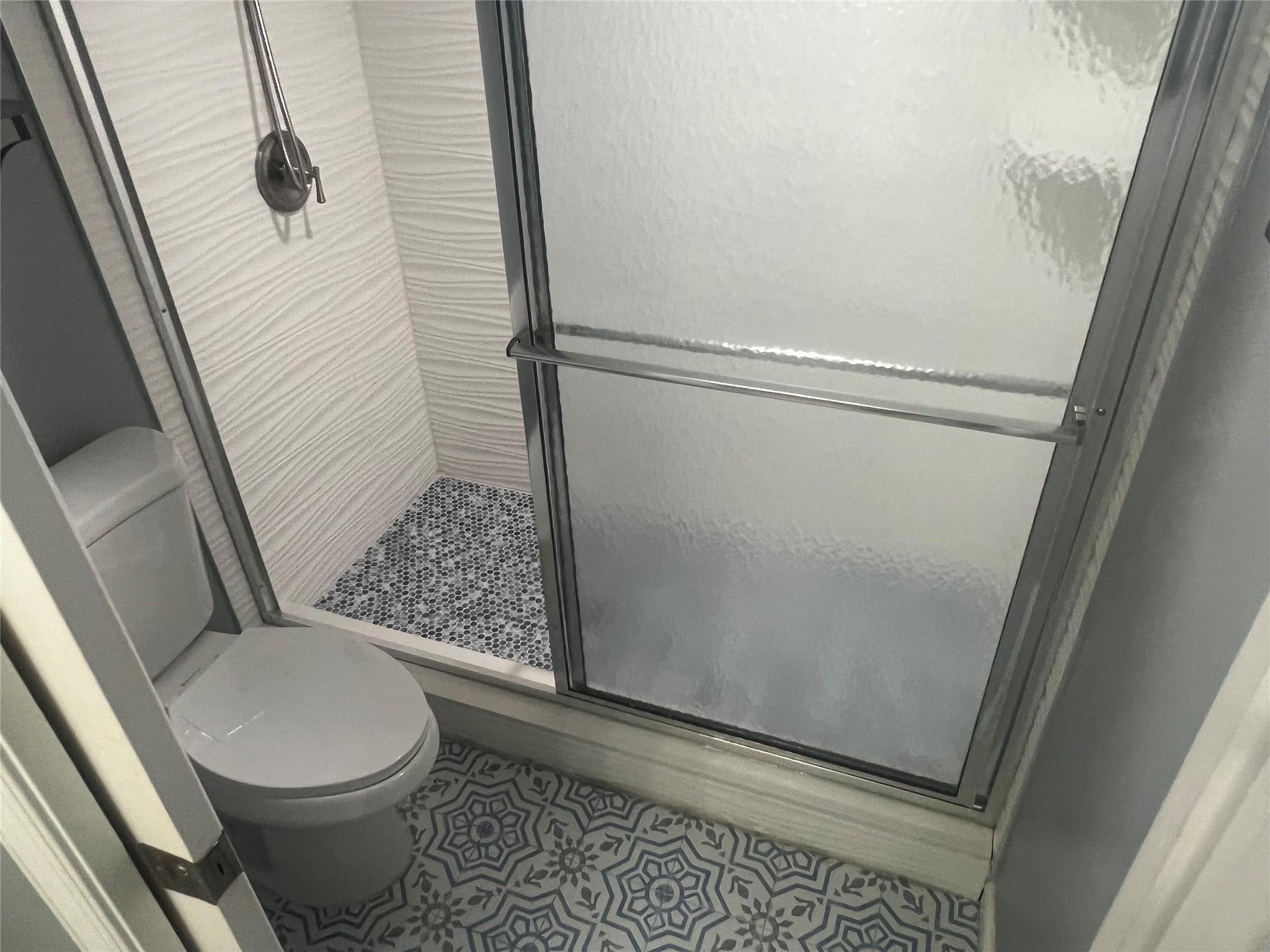 TARA II CONDO - Residential