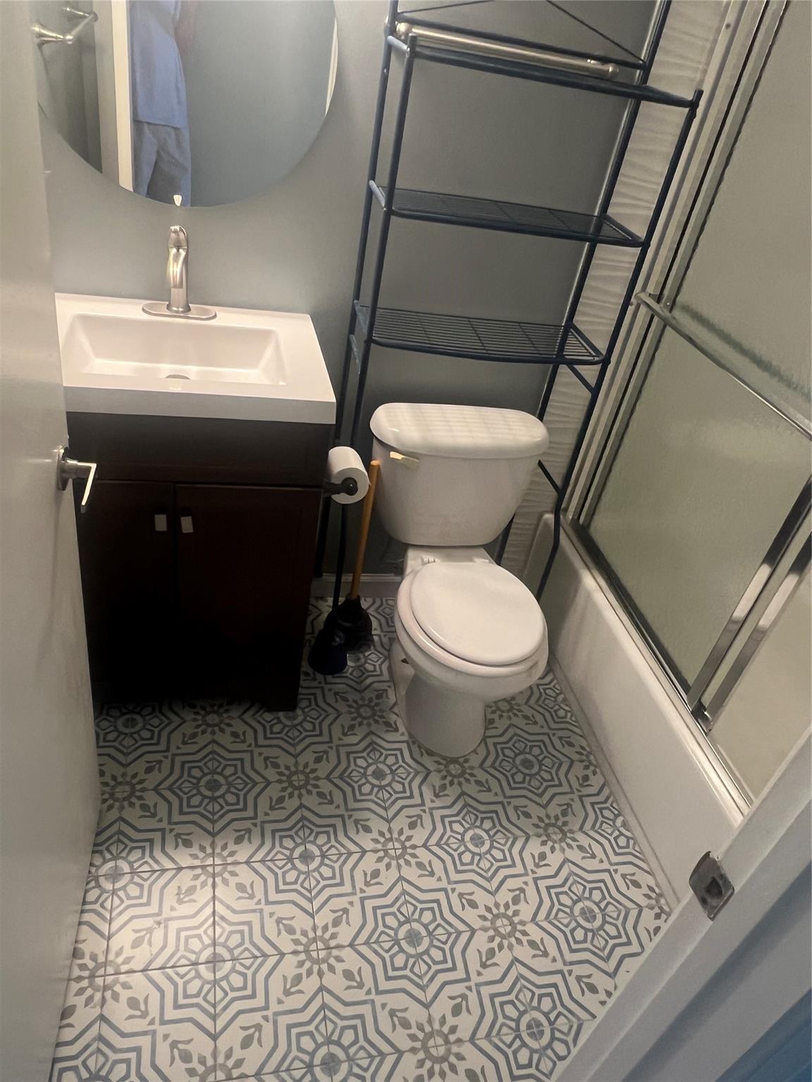 TARA II CONDO - Residential