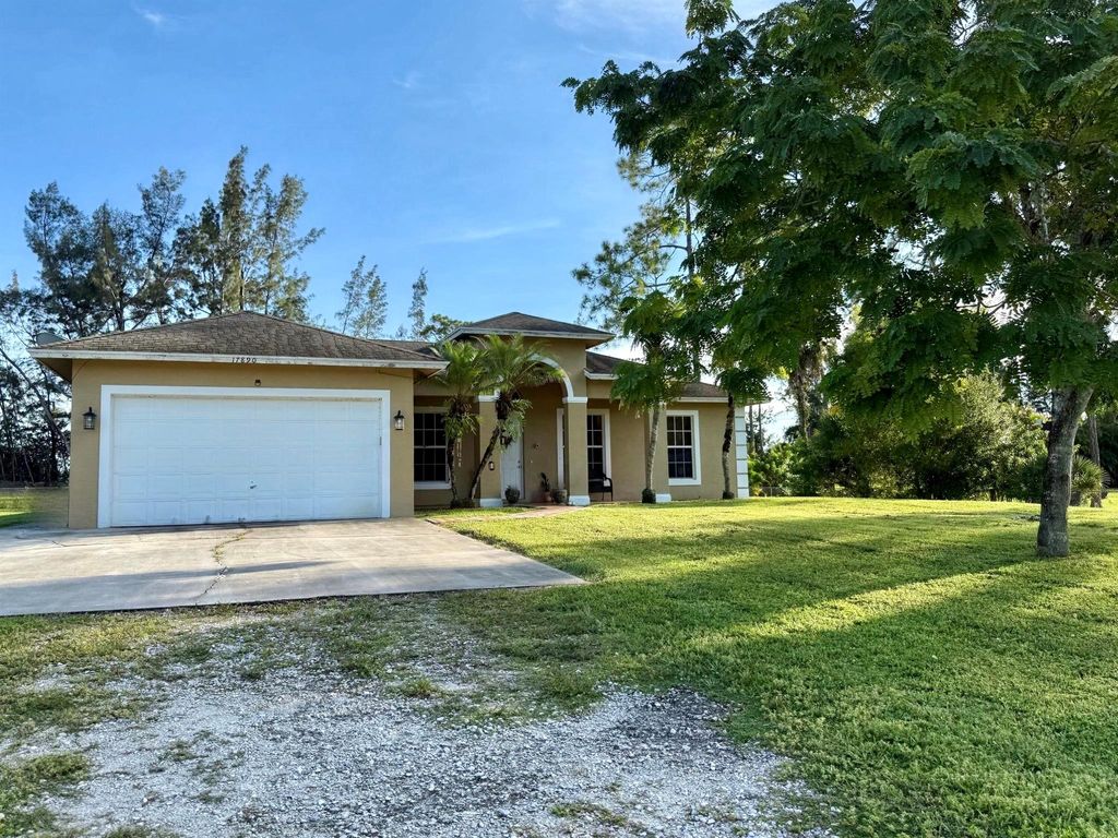 Photo of 17890 60th Lane N, Loxahatchee, FL 33470 (MLS # R11024342)