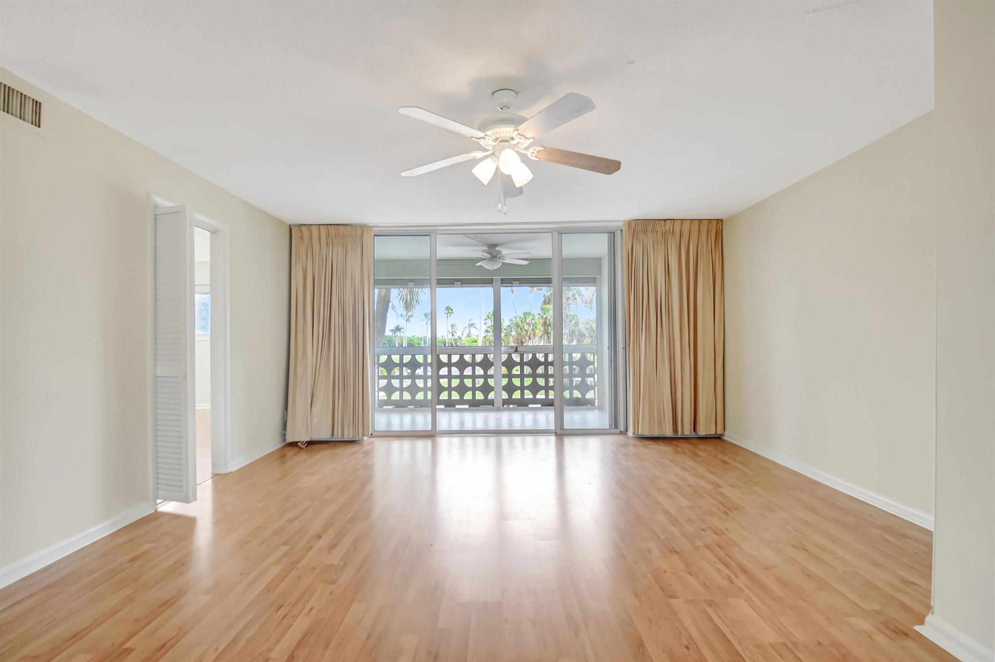 FLEUR DE LIS CONDO - Residential