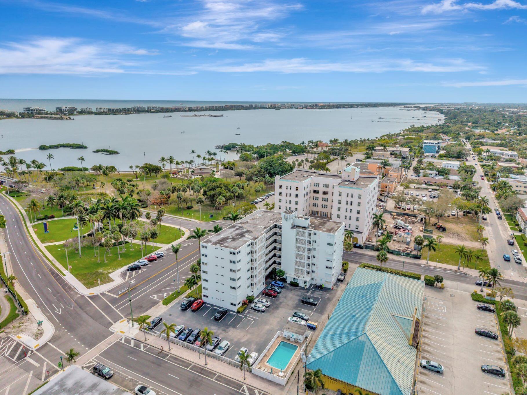 FLEUR DE LIS CONDO - Residential