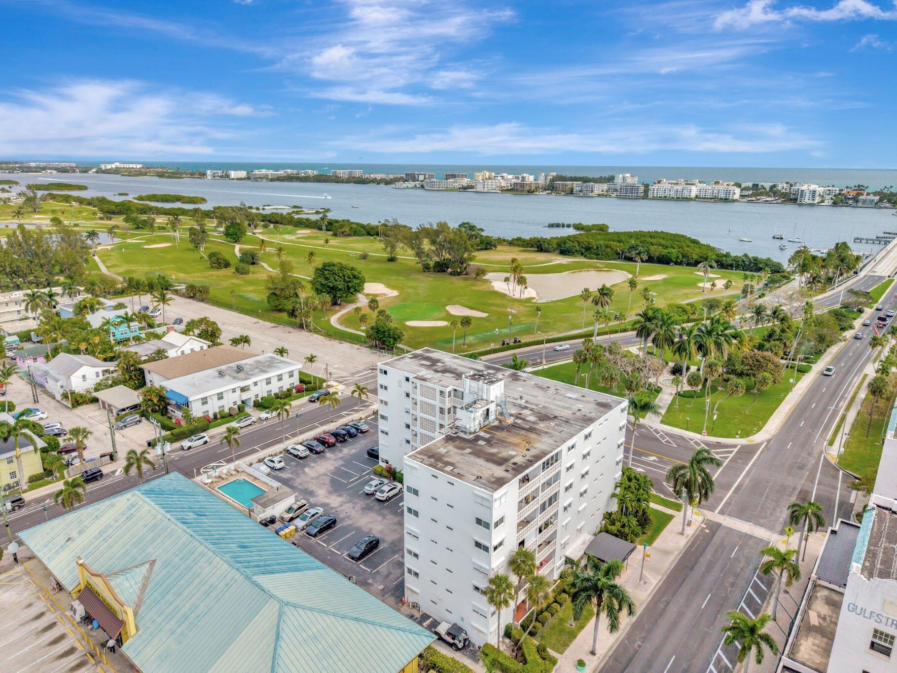 FLEUR DE LIS CONDO - Residential