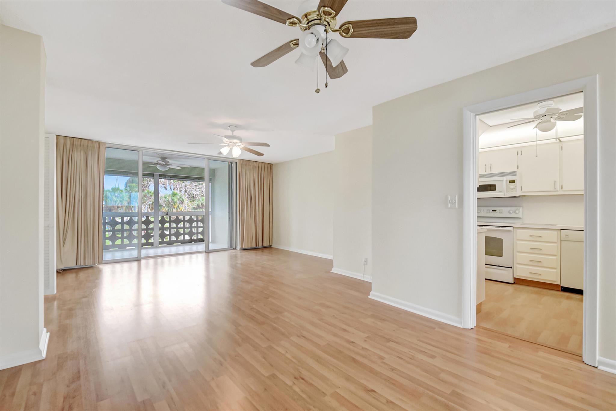 FLEUR DE LIS CONDO - Residential