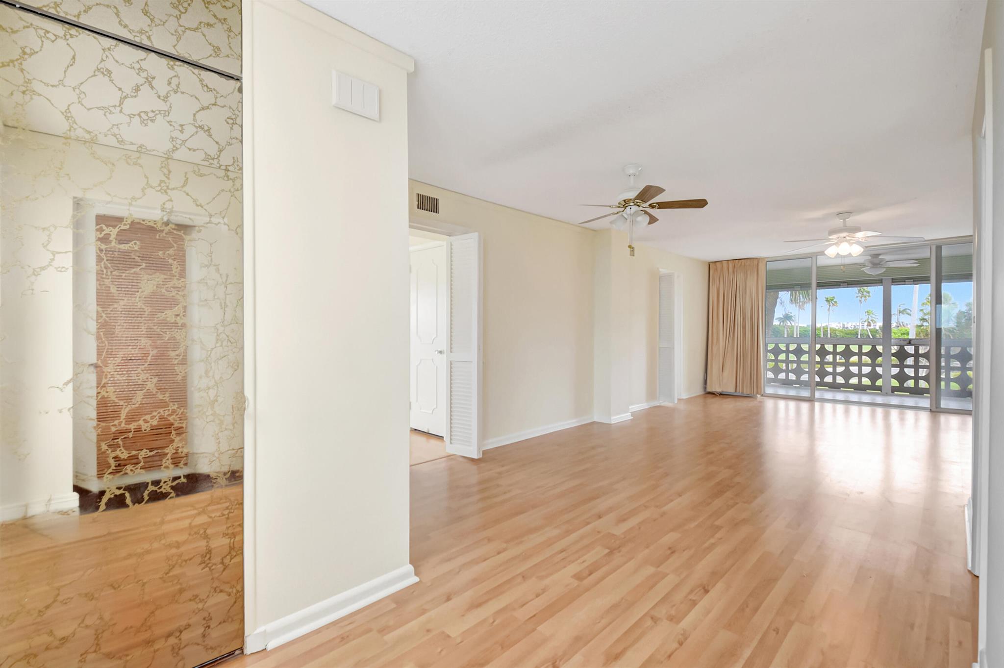 FLEUR DE LIS CONDO - Residential