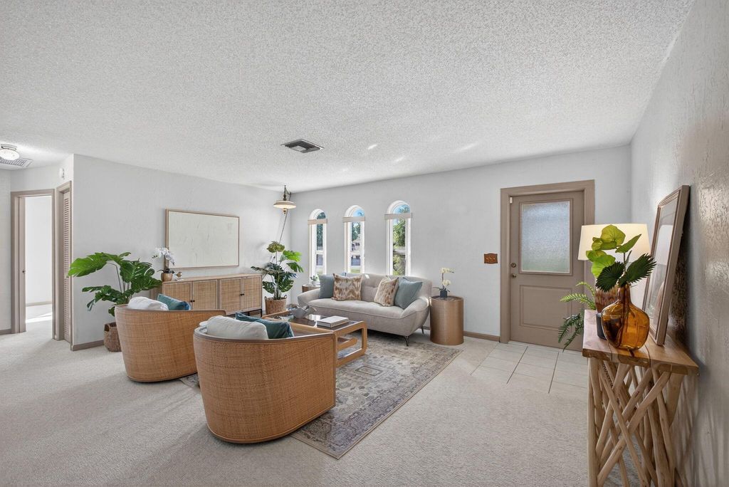 Photo of 142 W Palmetto Road, Lake Worth, FL 33467 (MLS # R11133413)