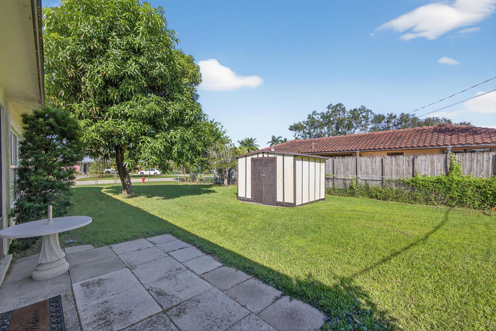 Florida Gardens - Residential