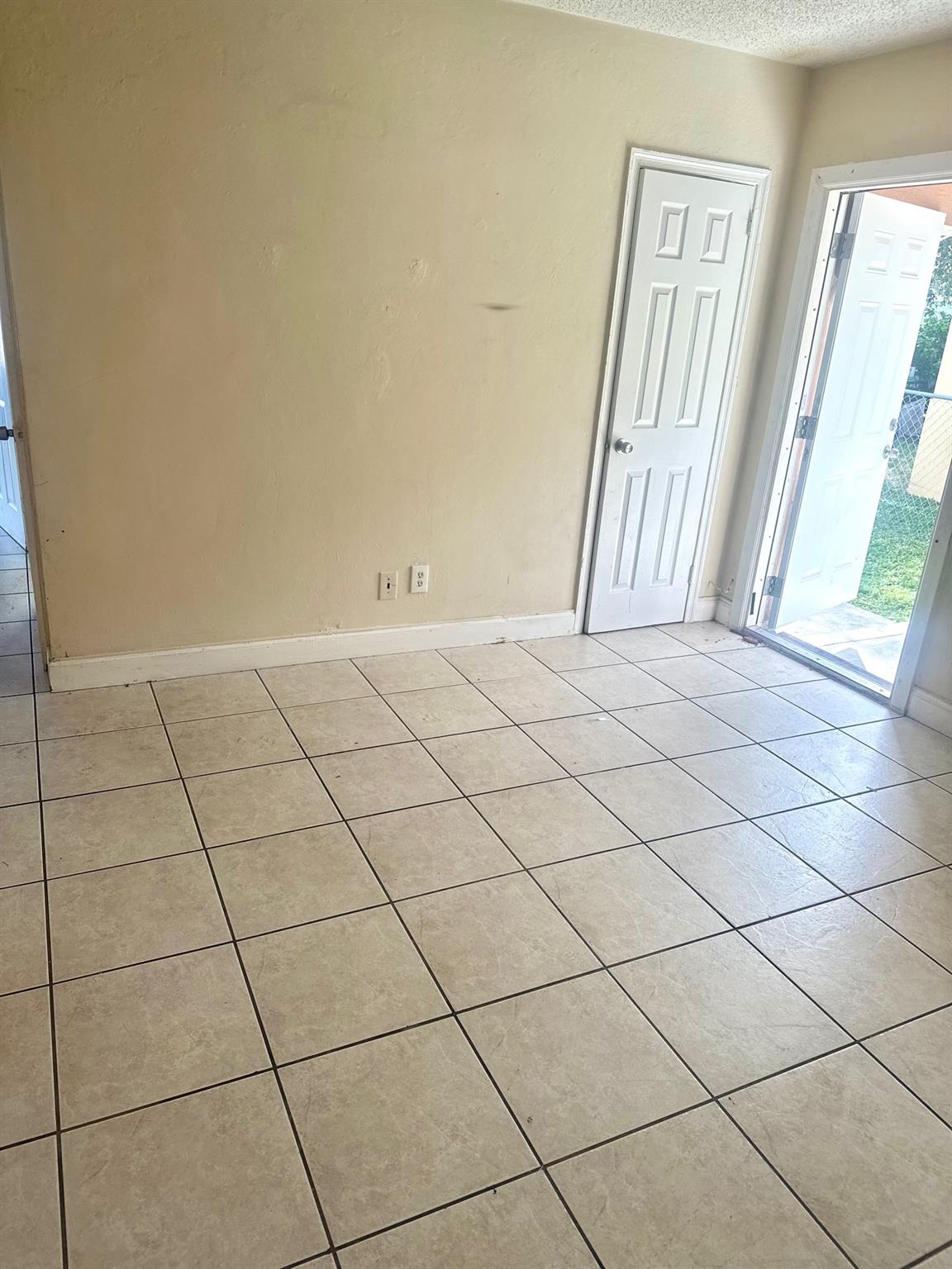 Liberia 1-34 B - Residential Income