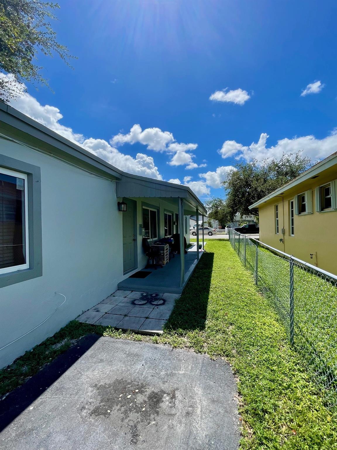 Liberia 1-34 B - Residential Income