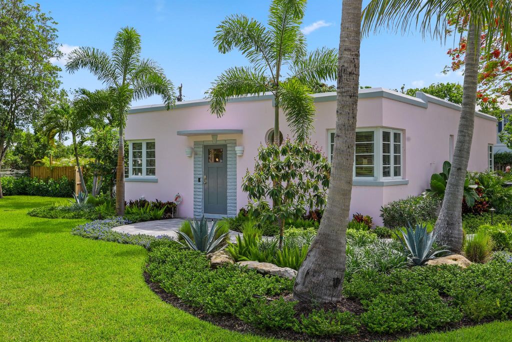 Photo of 503 NE 2nd Avenue, Delray Beach, FL 33444 (MLS # R11135899)