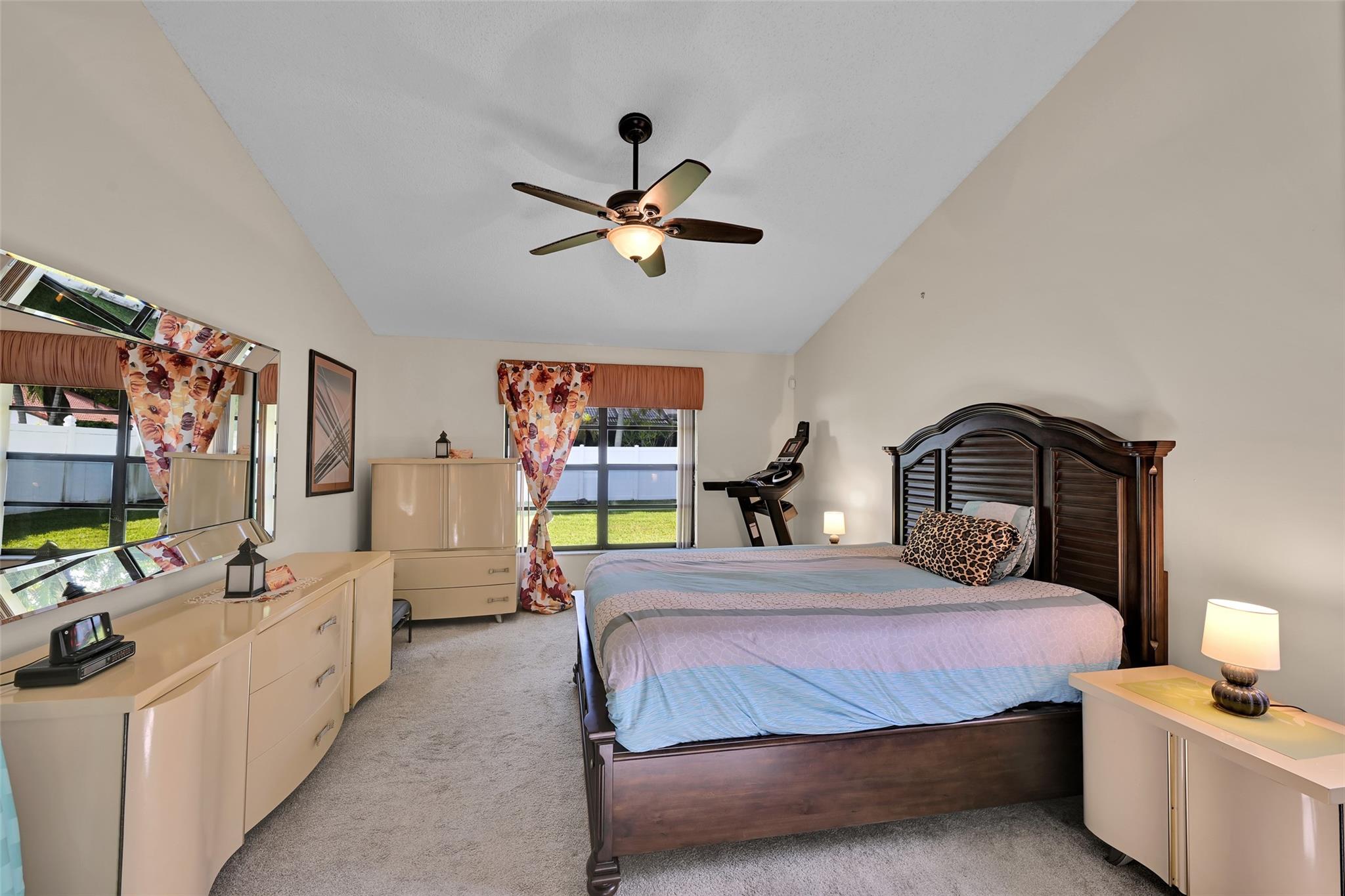 Woodmont Tr 70 106-39 B - Residential