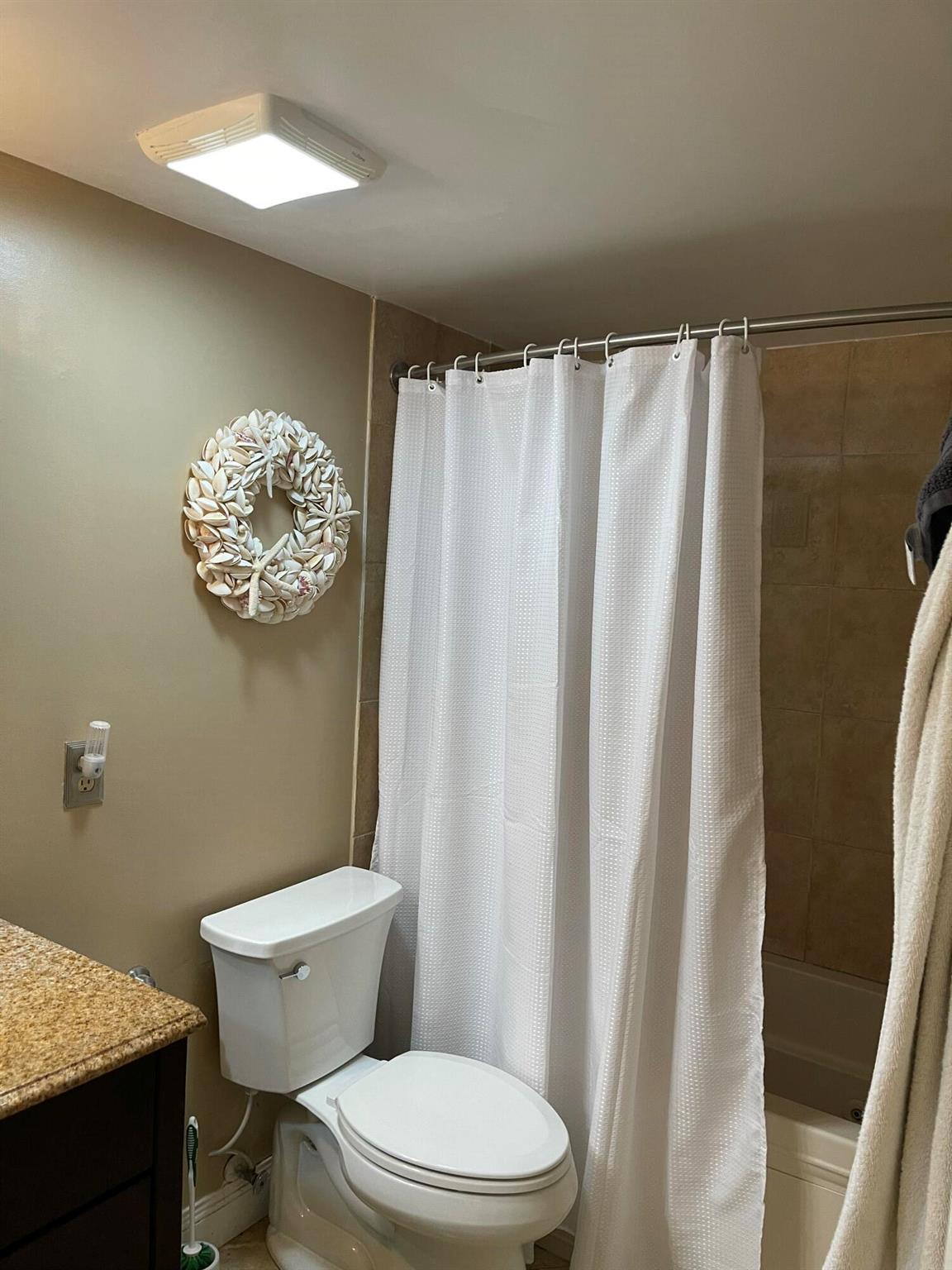 Laver's Resort & Racquet - Residential Lease