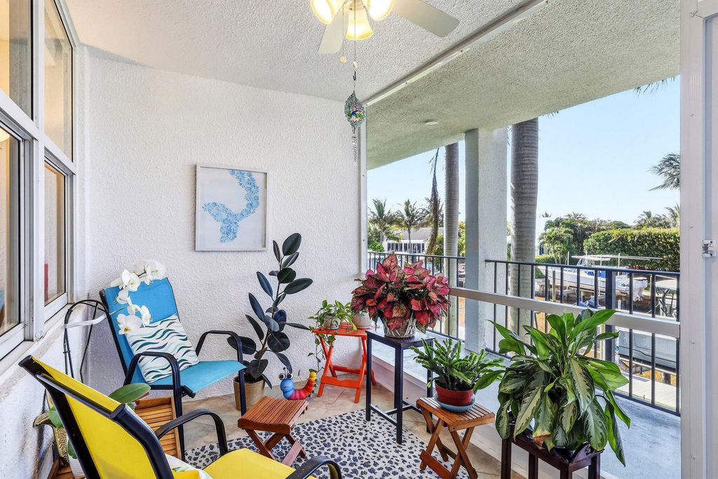 Photo of 109 Paradise Harbour Boulevard #203, North Palm Beach, FL 33408 (MLS # B26031649)