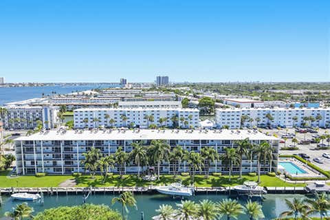 Photo of 109 Paradise Harbour Boulevard #203, North Palm Beach, FL 33408 (MLS # B26031649)