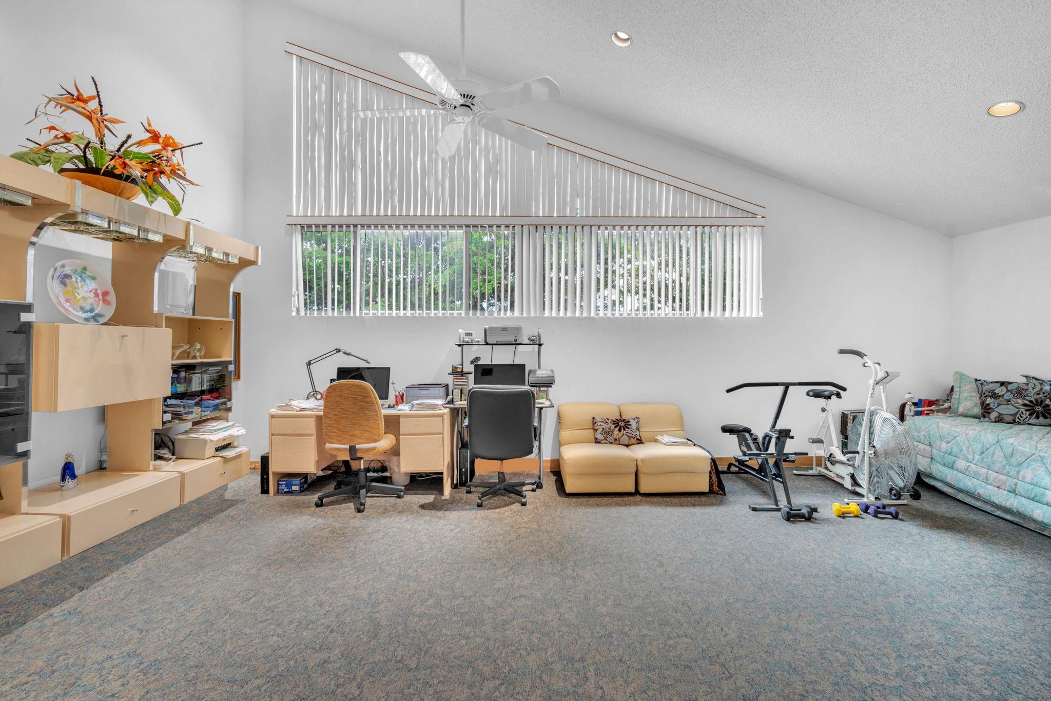 HOLLYWOOD HILLS NORTH SEC - Residential