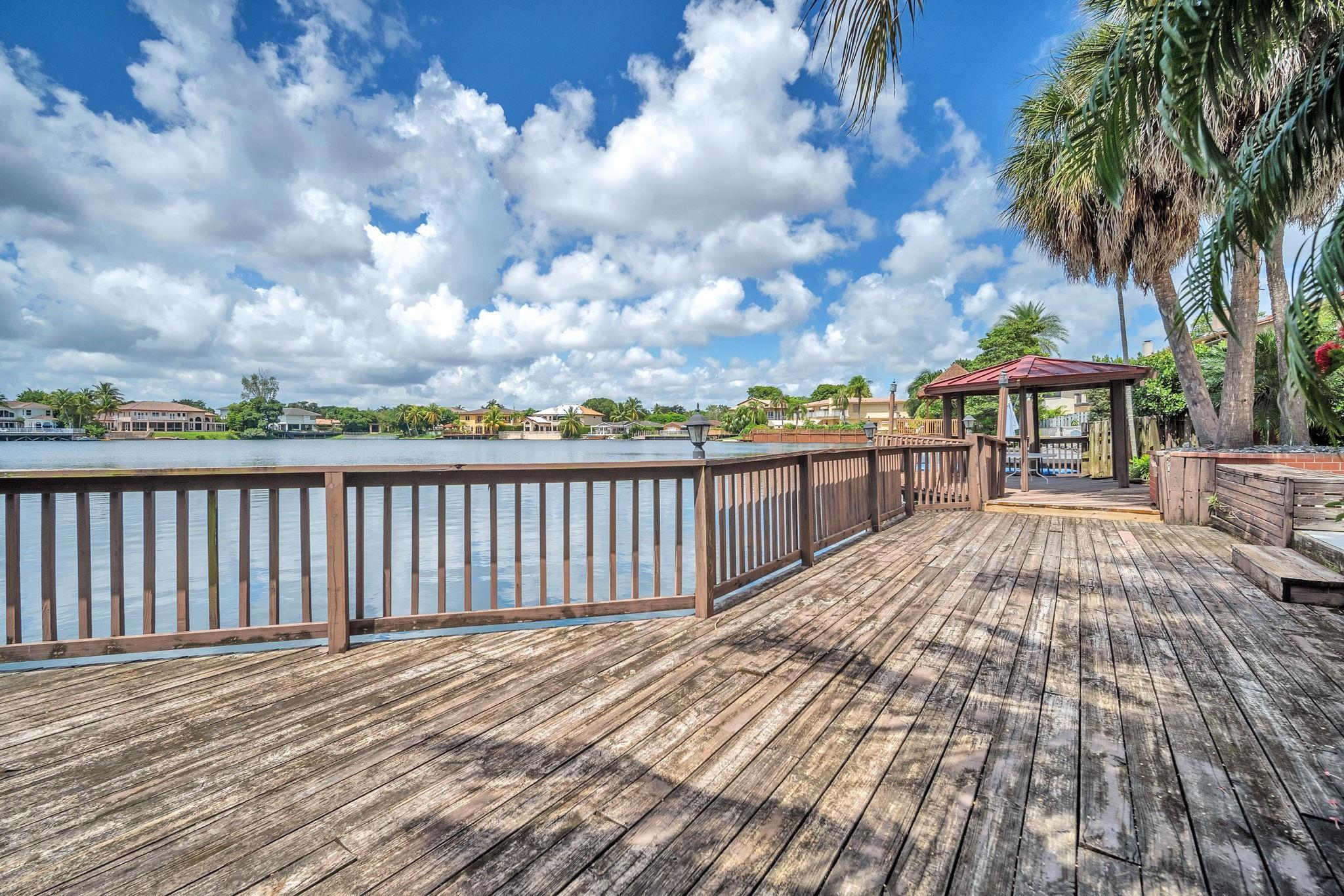 HOLLYWOOD HILLS NORTH SEC - Residential