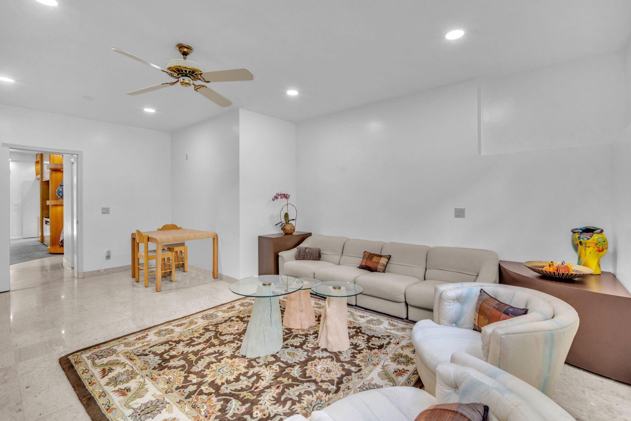 HOLLYWOOD HILLS NORTH SEC - Residential