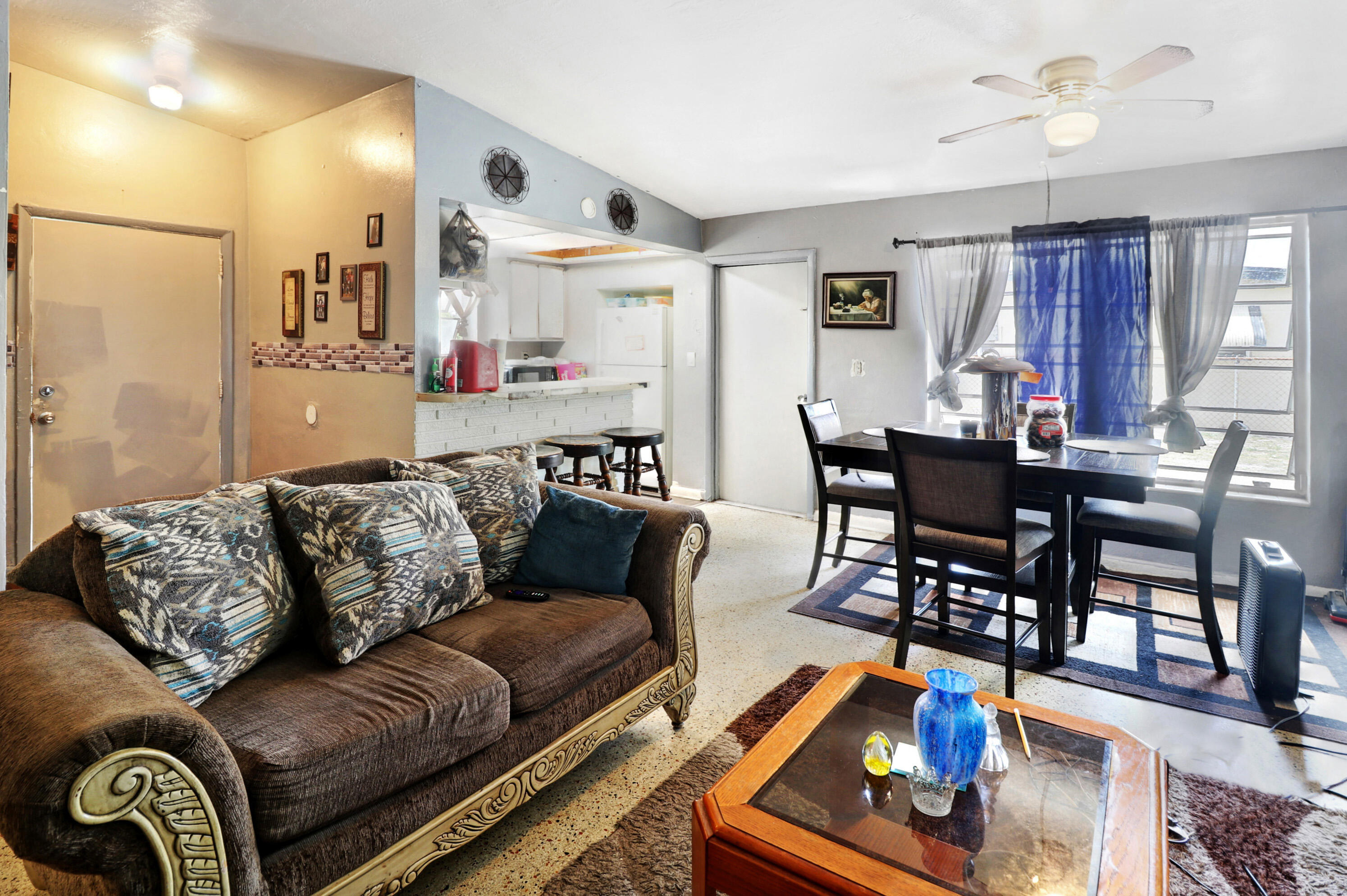 LAKE AIRE ESTATES - Residential