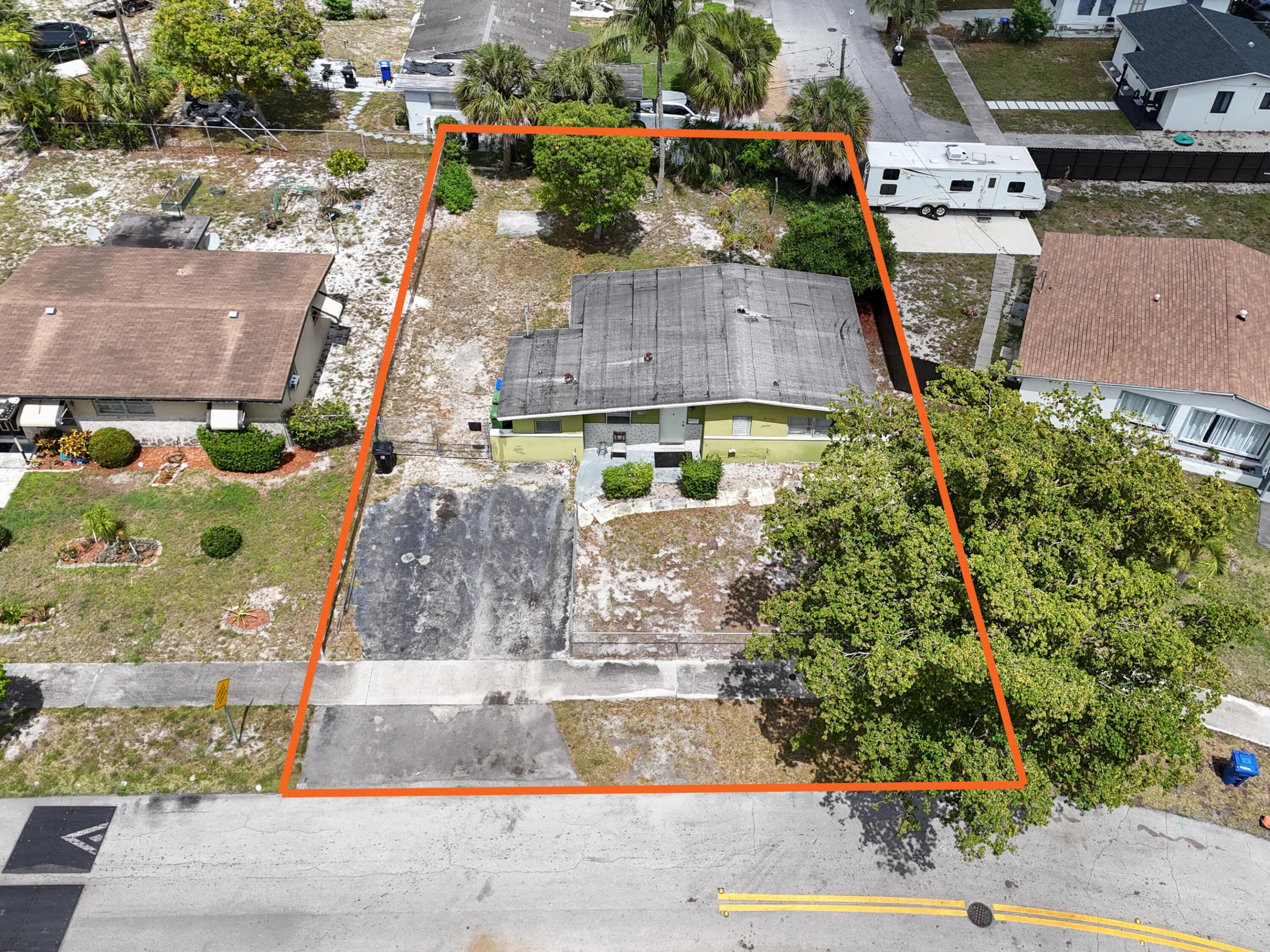LAKE AIRE ESTATES - Residential