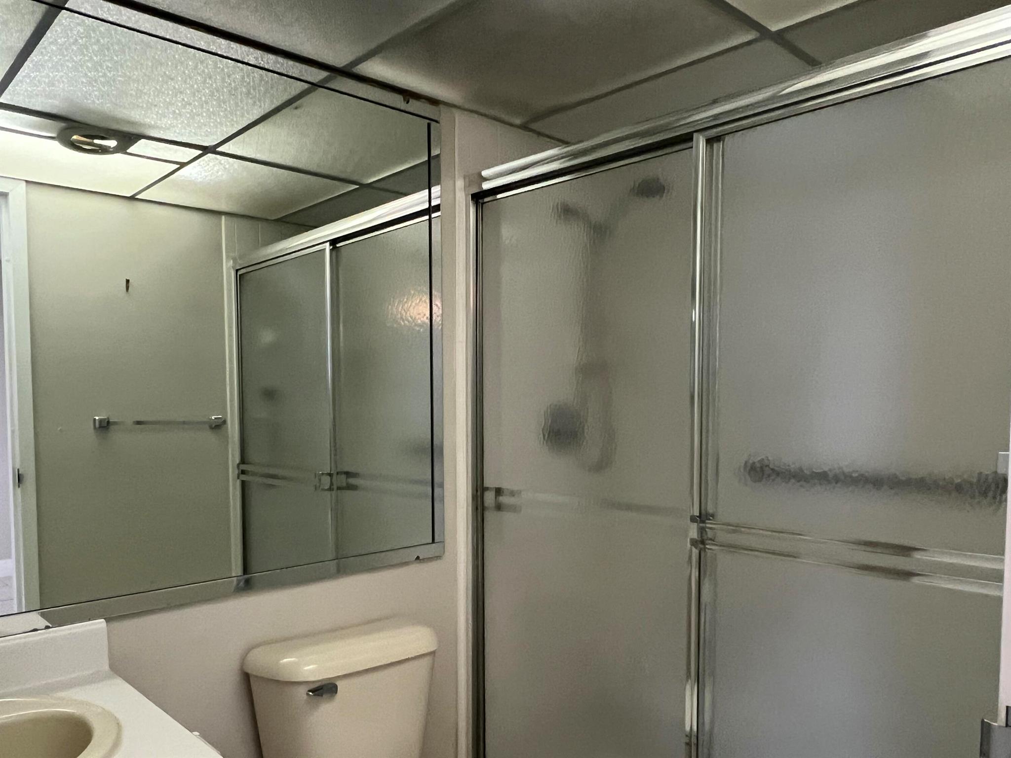 KINGS POINT SAXONY CONDOS - Residential Lease