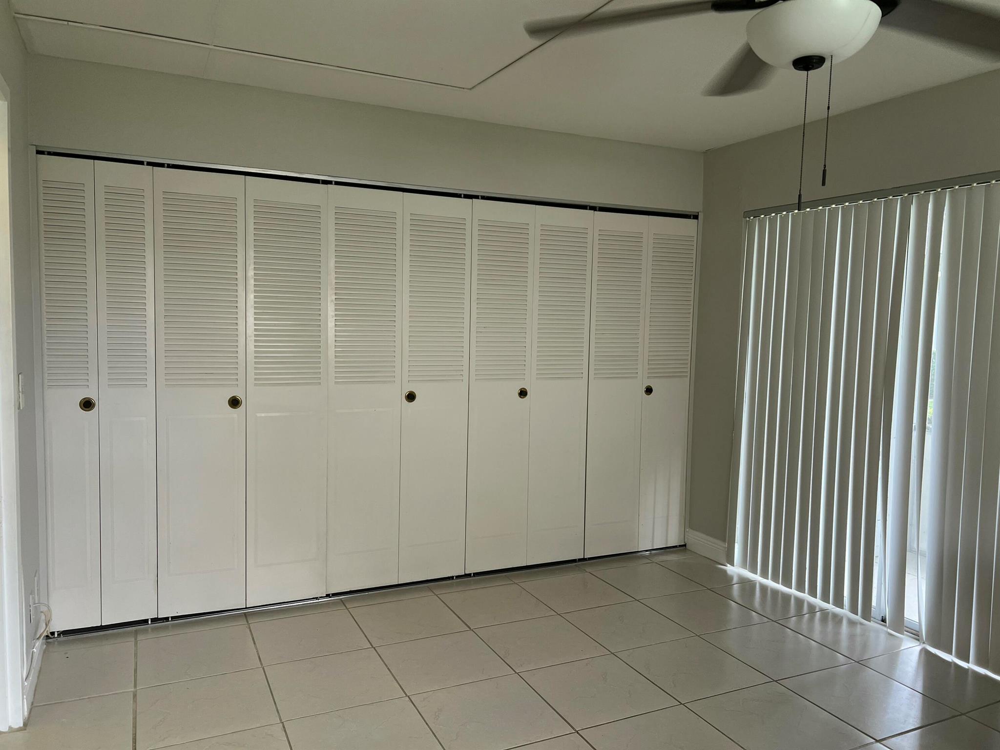 KINGS POINT SAXONY CONDOS - Residential Lease