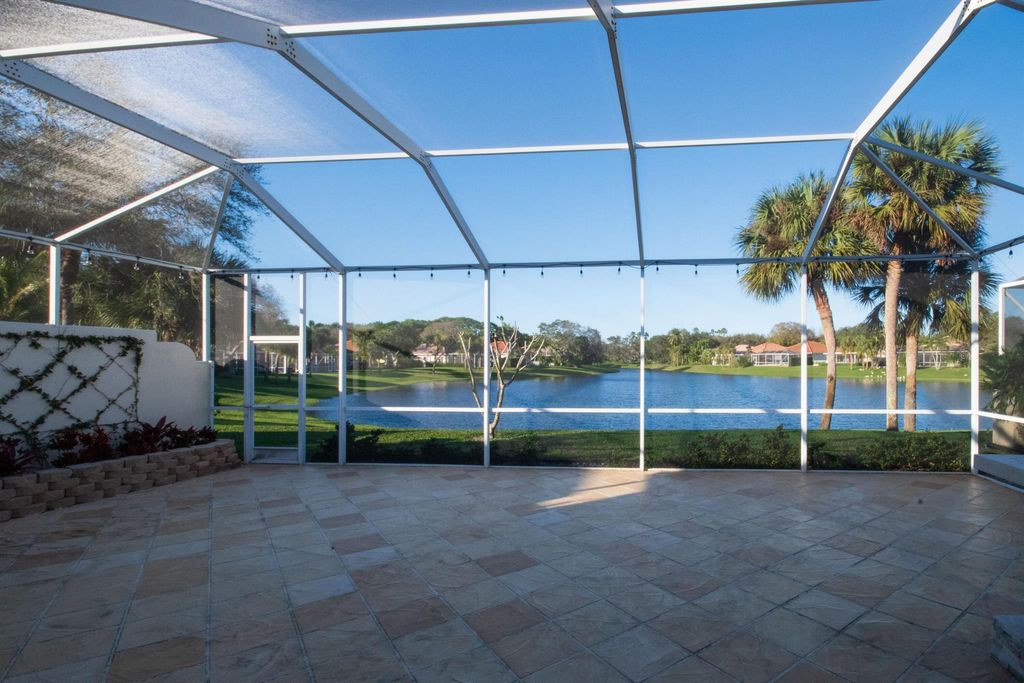 Photo of 416 Kelsey Park Drive, Palm Beach Gardens, FL 33410 (MLS # R10952490)