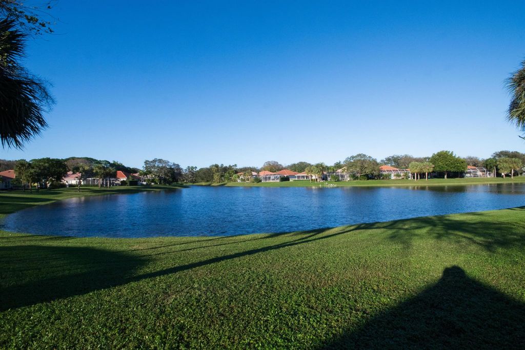 Photo of 416 Kelsey Park Drive, Palm Beach Gardens, FL 33410 (MLS # R10952490)