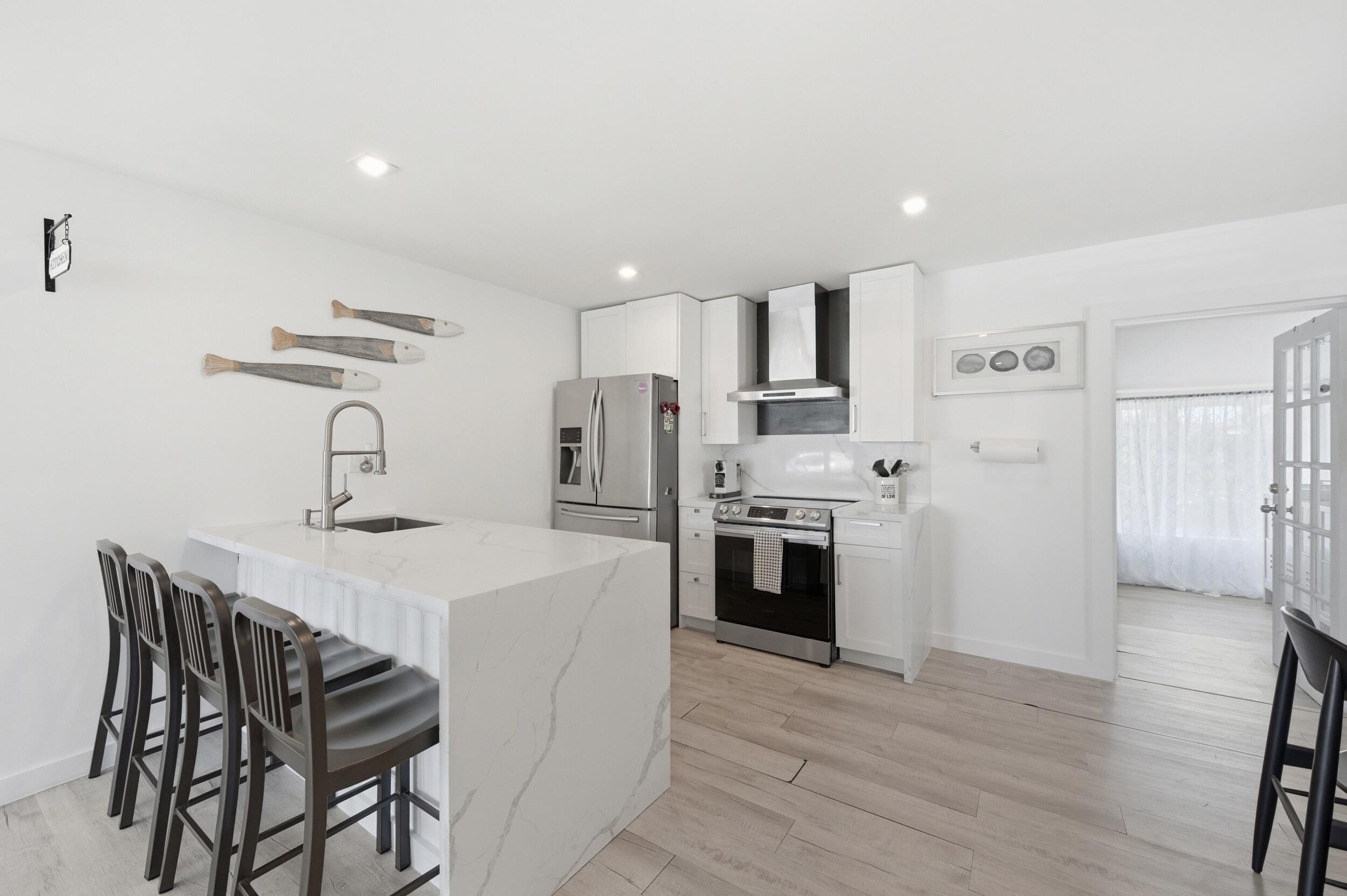 330 NE 59th Court
