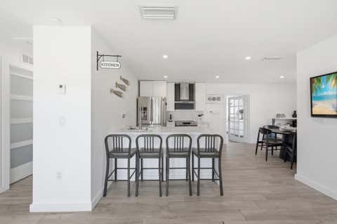 Tiny photo for 330 NE 59th Court, Oakland Park, FL 33334 (MLS # B26025031)