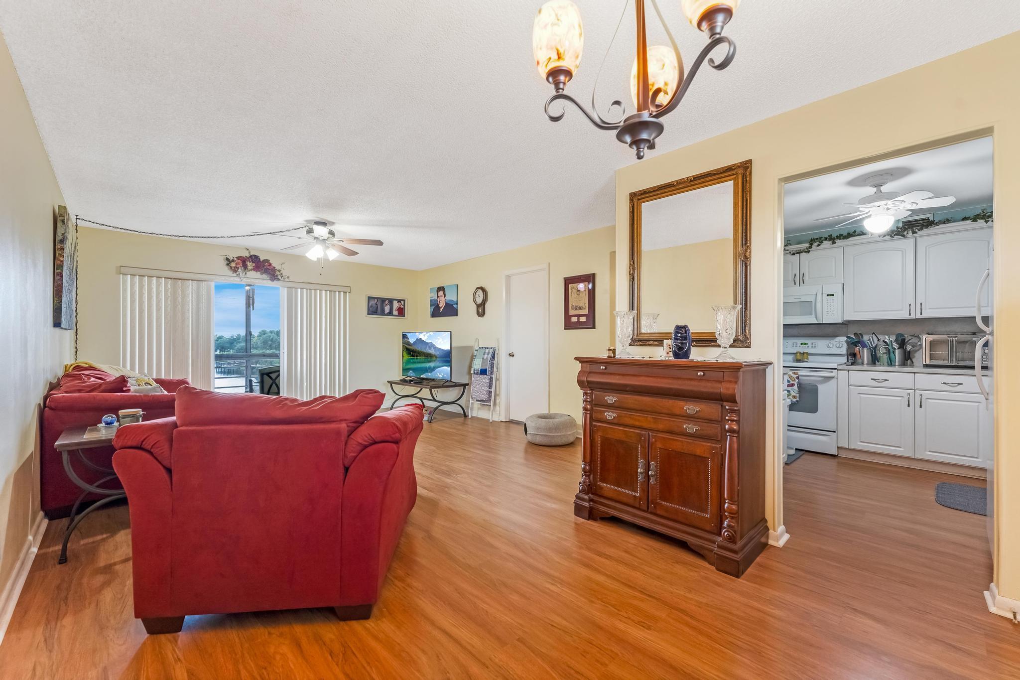 LAKESIDE VILLAGE CONDO 10 - Residential