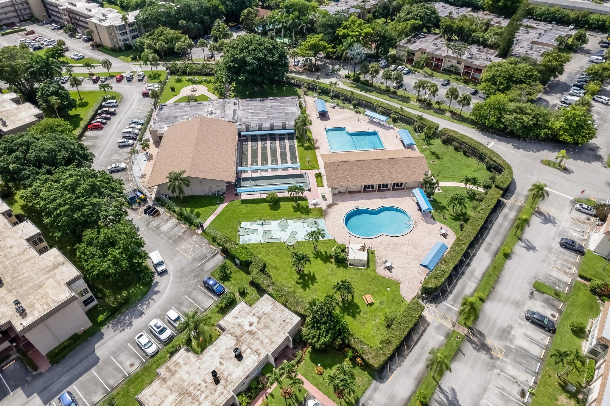 LAKESIDE VILLAGE CONDO 10 - Residential