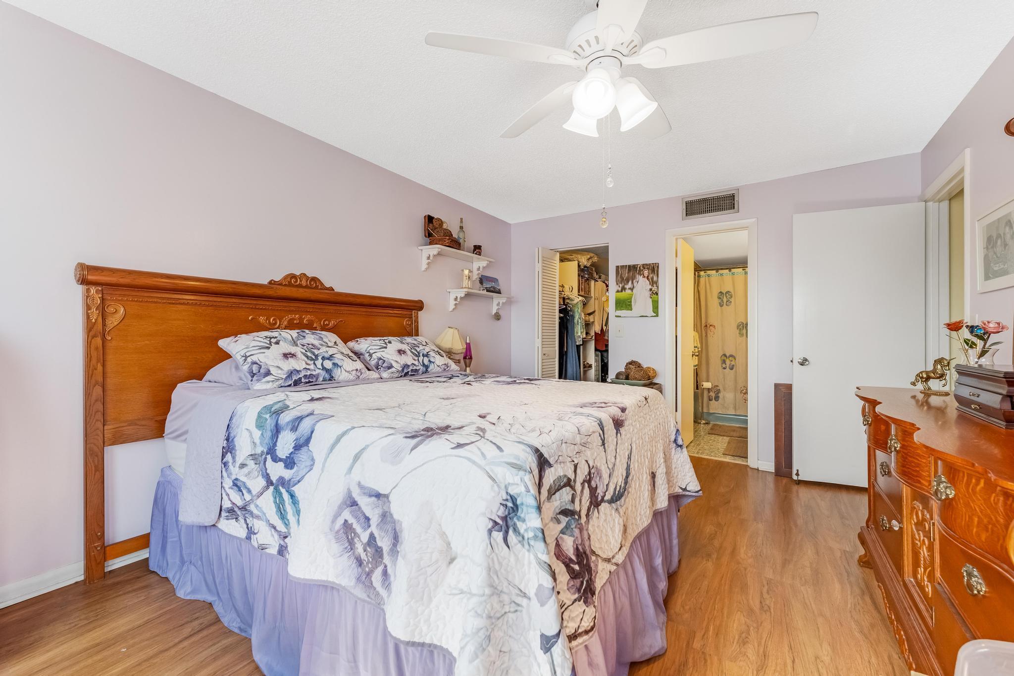 LAKESIDE VILLAGE CONDO 10 - Residential