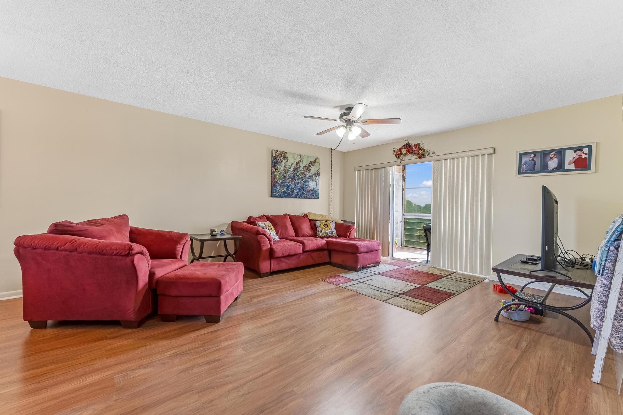 LAKESIDE VILLAGE CONDO 10 - Residential