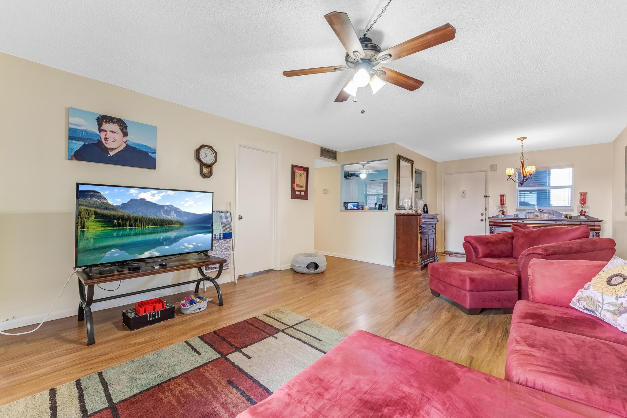 LAKESIDE VILLAGE CONDO 10 - Residential