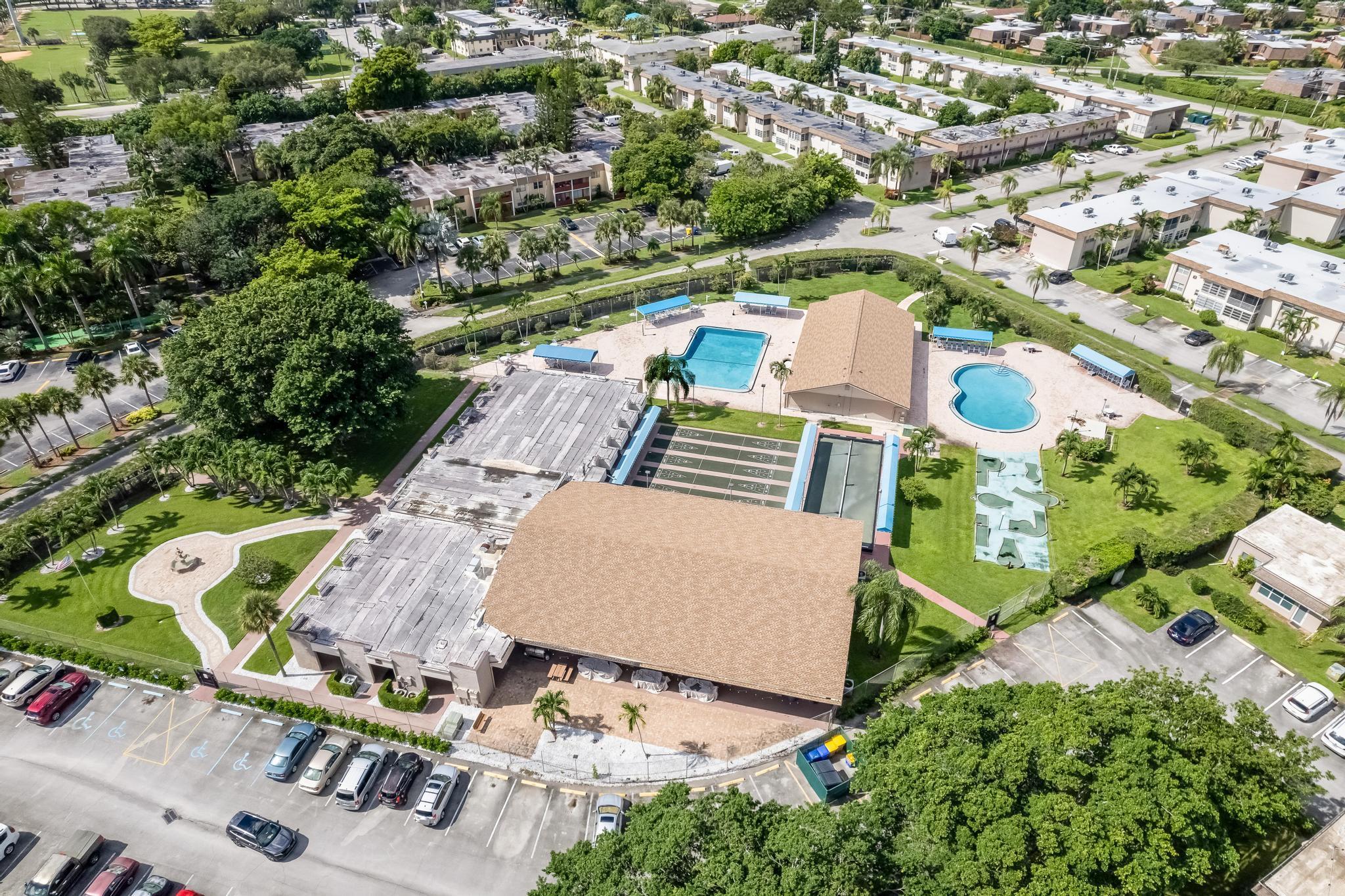 LAKESIDE VILLAGE CONDO 10 - Residential