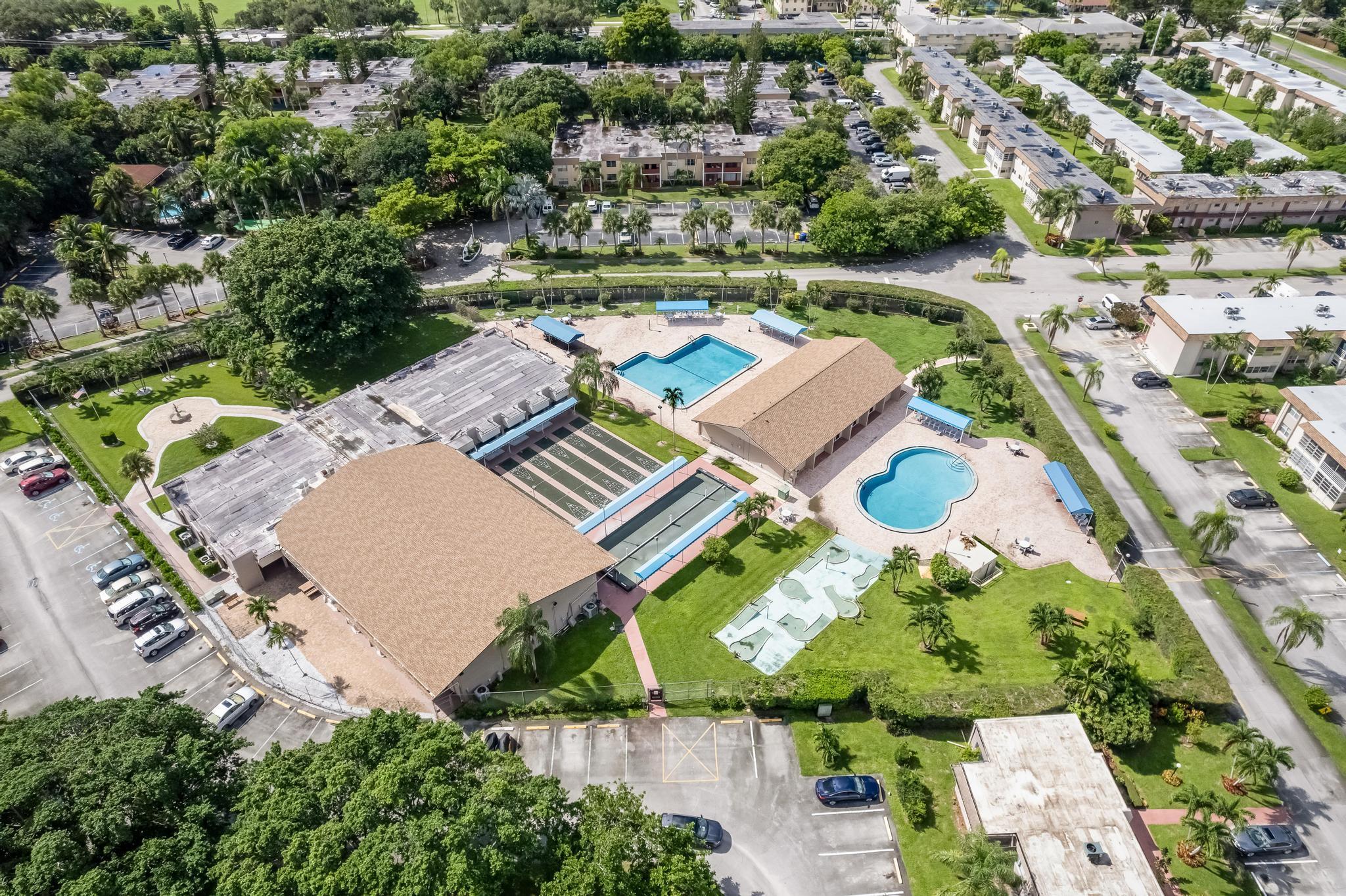 LAKESIDE VILLAGE CONDO 10 - Residential