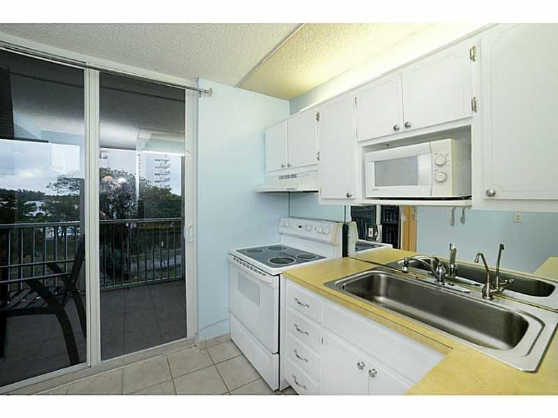 INTRACOASTAL TOWER - Residential