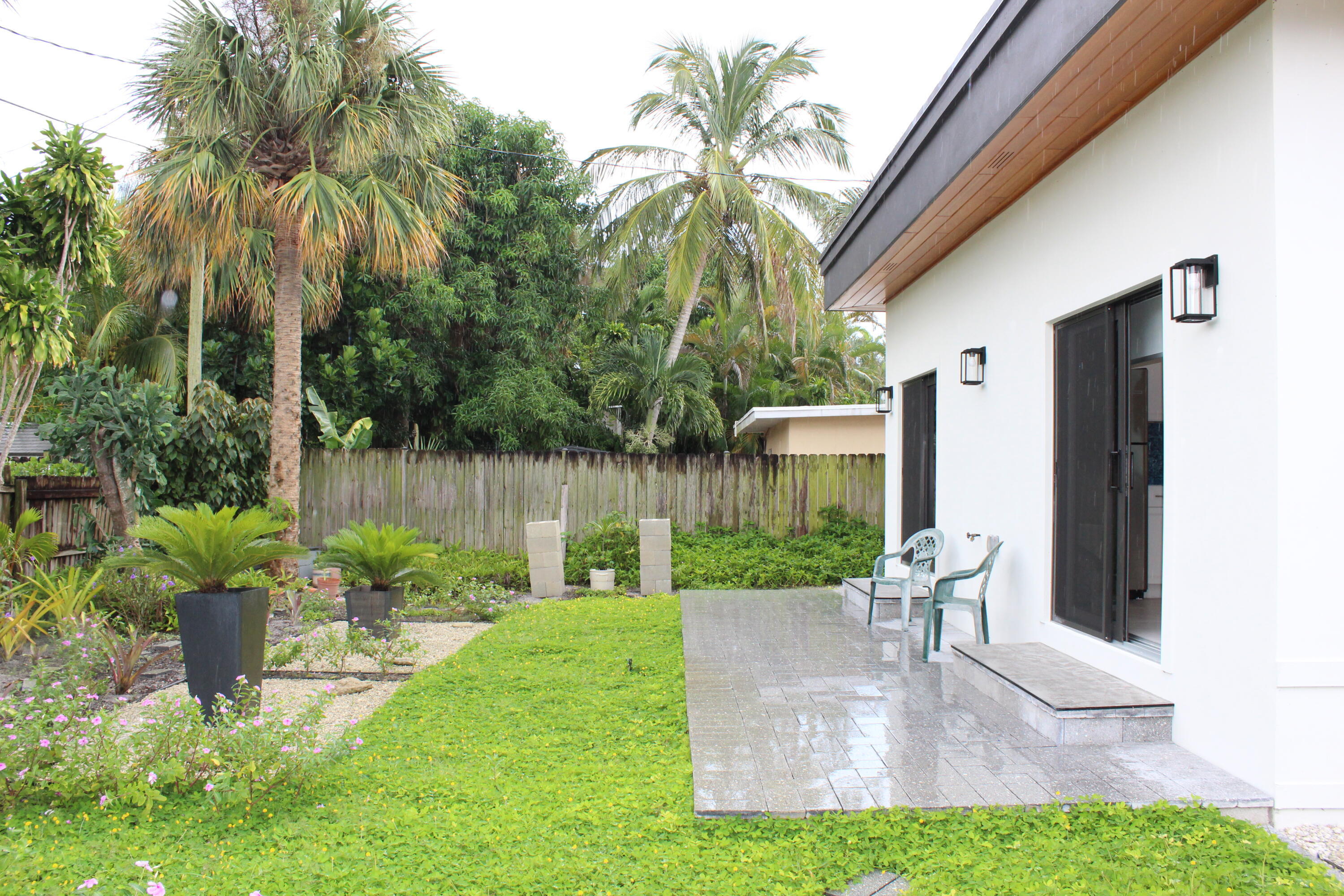 TRADE WINDS ESTATES - Residential Lease