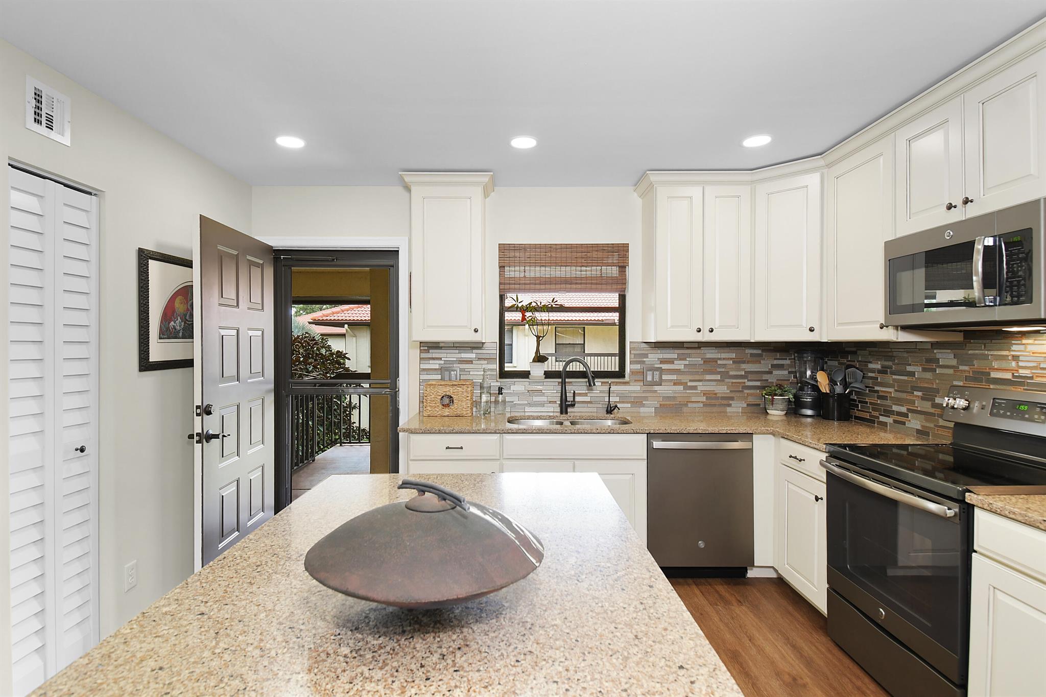 SOUTH RIVER VILLAGE CONDO - Residential