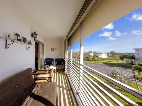 A home in Lake Worth