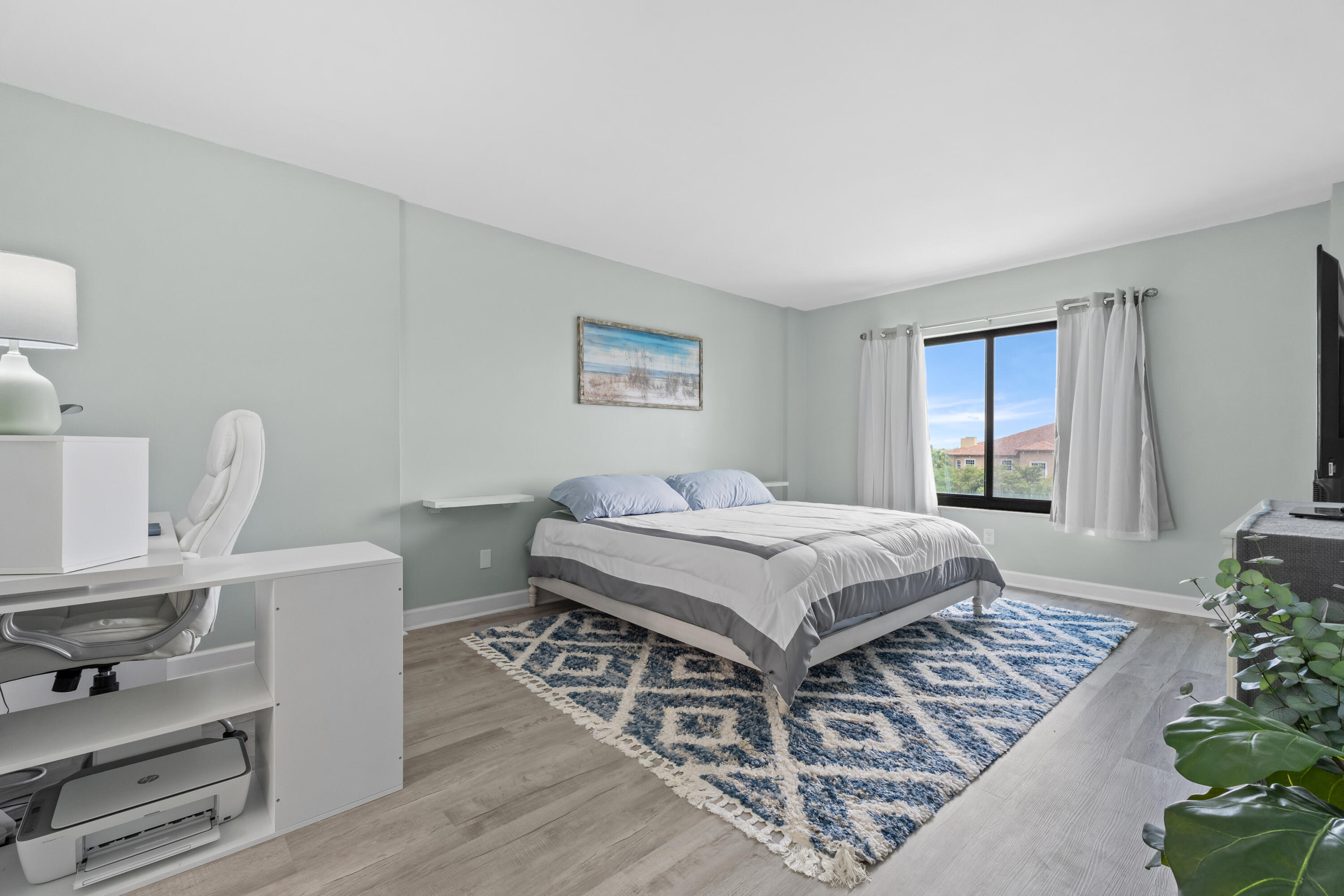 Sea Pointe Towers - Residential Lease