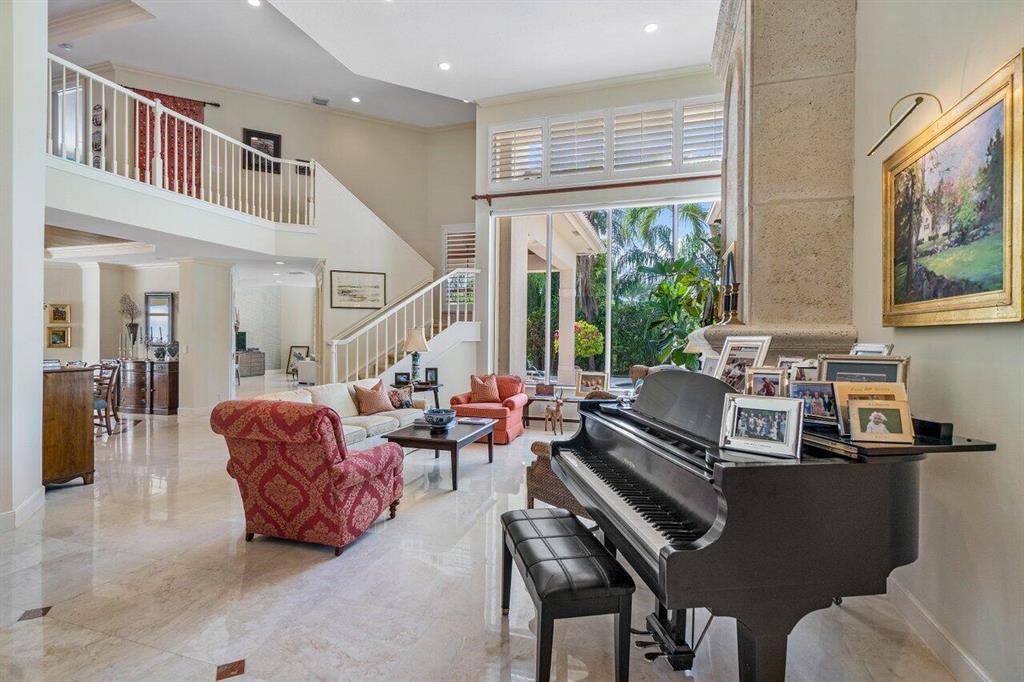 ROYAL PALM YACHT & COUNTRY CLUB - Residential