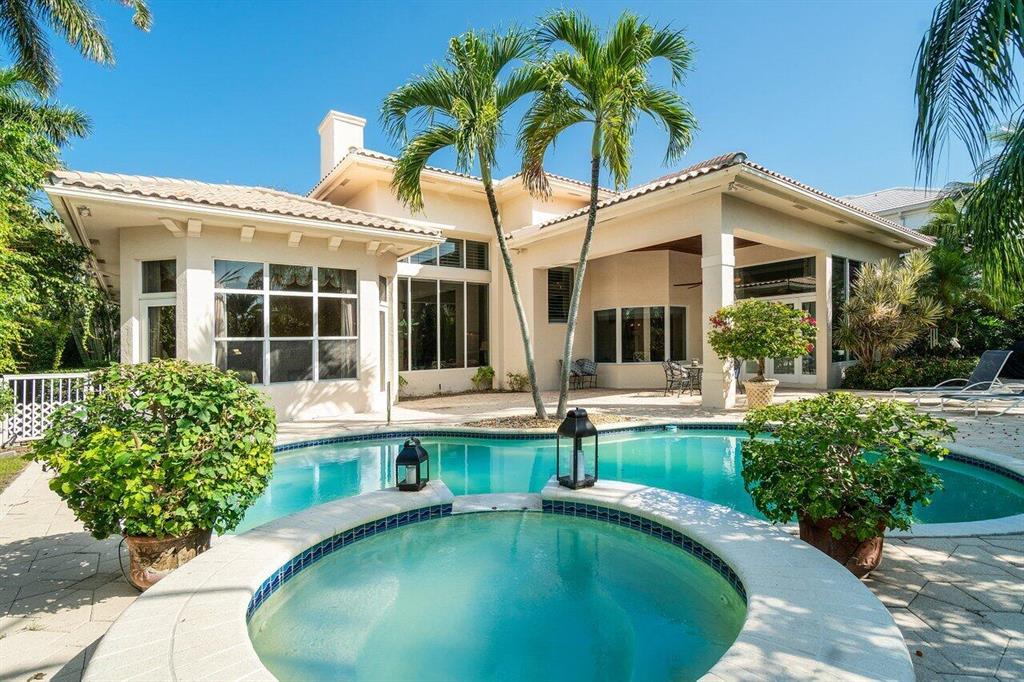 ROYAL PALM YACHT & COUNTRY CLUB - Residential