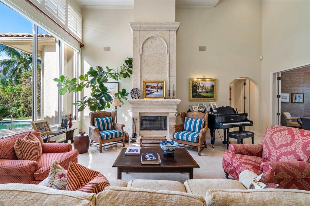 ROYAL PALM YACHT & COUNTRY CLUB - Residential