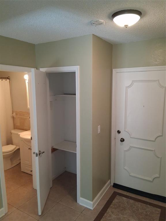 IMPERIAL POINT CONDO - Residential