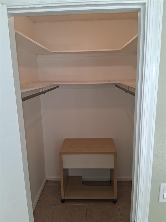 IMPERIAL POINT CONDO - Residential