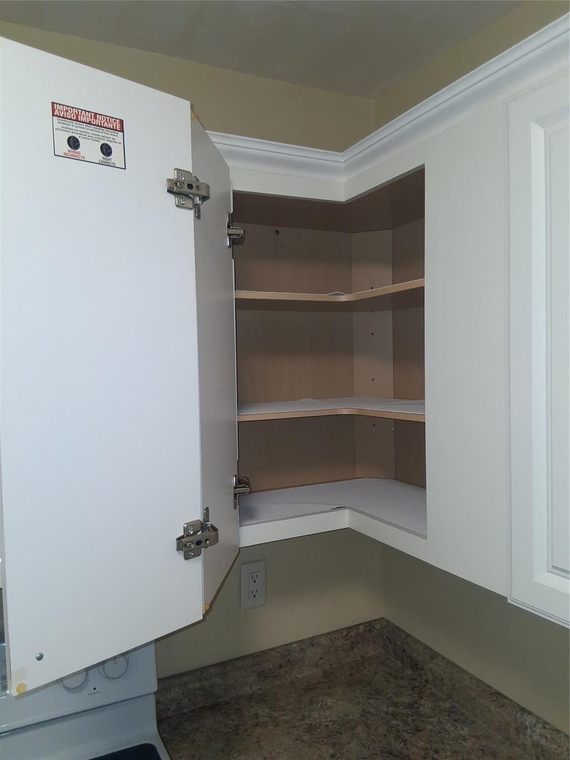 IMPERIAL POINT CONDO - Residential