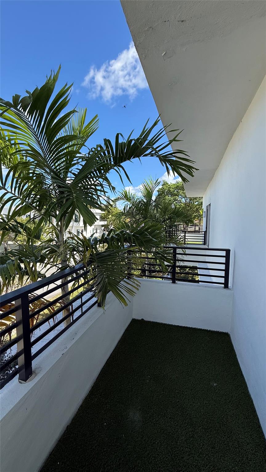 Hollywood Little Ranches - Residential Lease